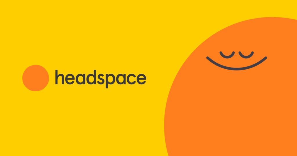 Logo de l'application mobile « headspace », figurant le nom du logo sur un fond jaune, accompagné d'une illustration d'un visage souriant et aux yeux fermés, située sur un cercle orange.